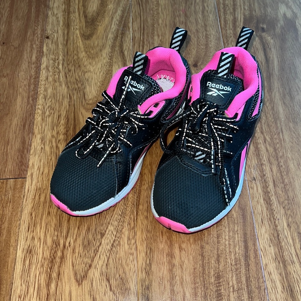 Reebok Sneakers
